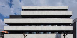 Примеры проектов промышленных зданий с фасадами от Nichiha