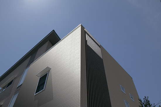 Пример проектов коммерческих и многоэтажных зданий от Nichiha